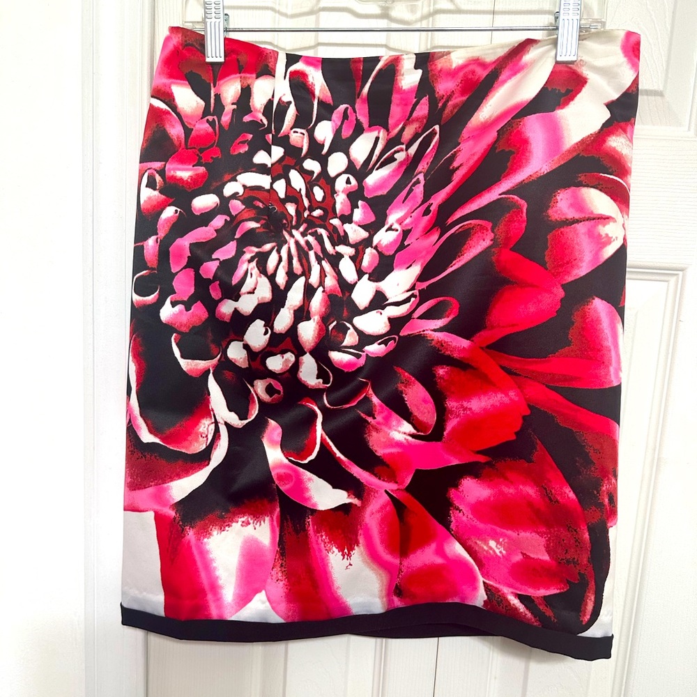 Floral skirt size 10